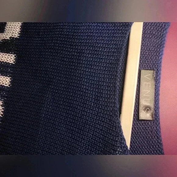 VENUS Mermaid Long Sleeve Navy Mesh Beach Coverup size Medium NWOT - Picture 3 of 15